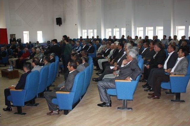 Elazığ Valisi Ömer Faruk Koçak Muhtarlarla Bir Araya Geldi