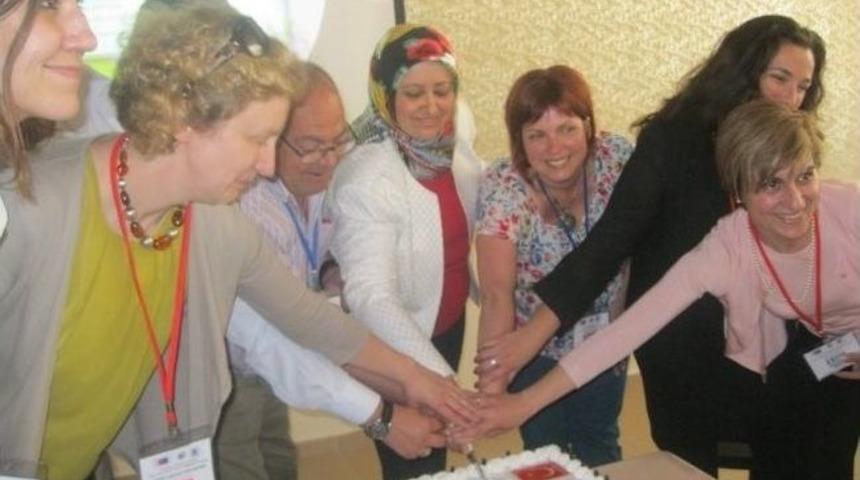 Yabancı Misafilere Beslenme Dostu Okul Projesi Anlatıldı