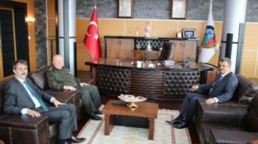 Başkan Alemdar&rsquo;a İl Emniyet M&uuml;d&uuml;r&uuml; Ve İl Jandarma Alay Komutanı&rsquo;ndan Ziyaret