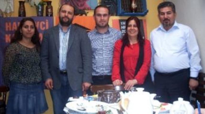 Halkevi&rsquo;nden İki 1 Mayıs Kutlamasına Eleştiri