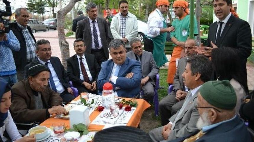 Down Cafe Yaşlılara Ev Sahipliği Yaptı