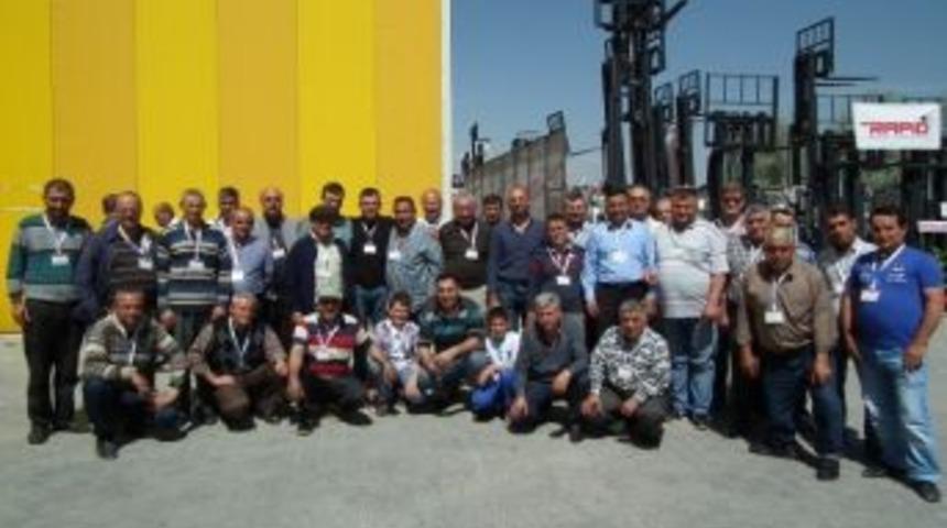 Salihli Madeni Eşya Sanatkarları Odası &Uuml;yeleri, Konya&rsquo;da Fuara Katıldı