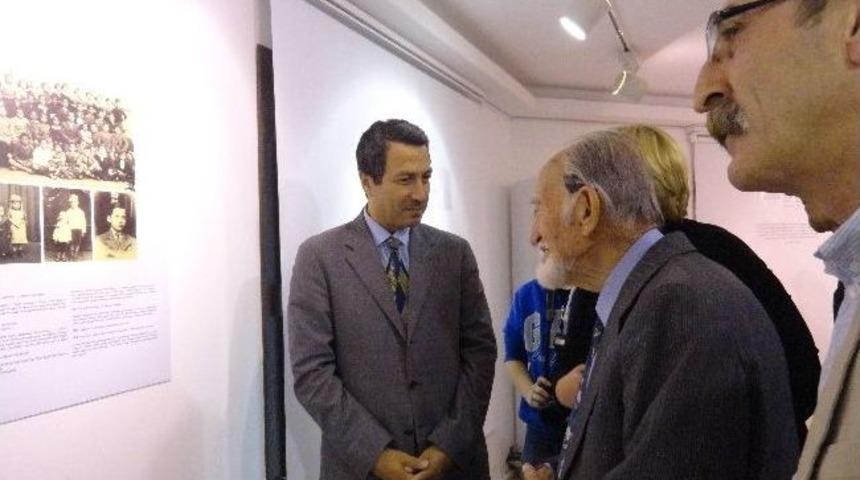 Kamil D&uuml;r&uuml;st 90. Sanat Yılı Sergisi A&ccedil;ıldı