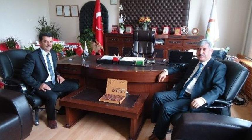 Polat&rsquo;tan Kayısı Araştırma İstasyonu M&uuml;d&uuml;rl&uuml;ğ&uuml;&rsquo;ne Ziyaret