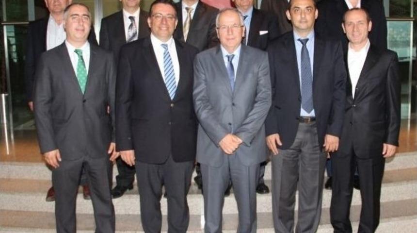 Ege Hububat Bakliyat Yağlı Tohumlar Ve Mamulleri İhracat&ccedil;ıları Moiz Hemsi&rsquo;yle Devam Dedi