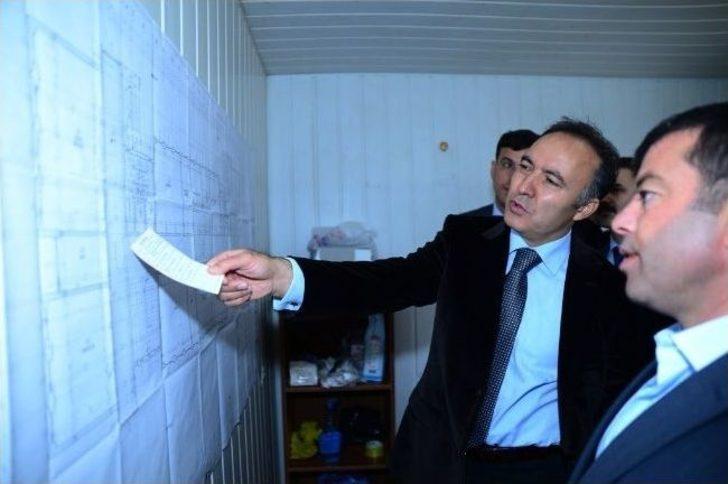 Vali Altıparmak Okul İnşaatını Gezdi G3
