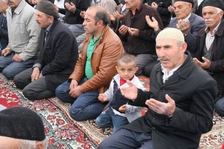 Yozgat'ta Çiftçiler Yağmur Duasına Çıktı G1