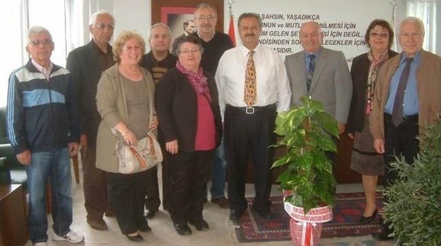 Başkan Uysal&rsquo;dan Sanat&ccedil;ılara Destek S&ouml;z&uuml;