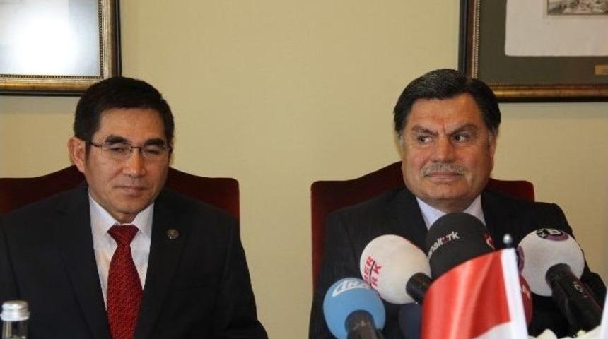 Asya Anayasa Mahkemeleri Ve Muadili Kurumlar Birliği Kongresi Sona Erdi