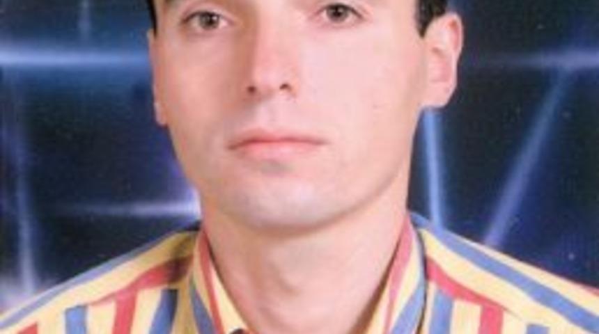 &Uuml;zerine Ağa&ccedil; Devrilen &Ccedil;ift&ccedil;i Yoğun Bakımda