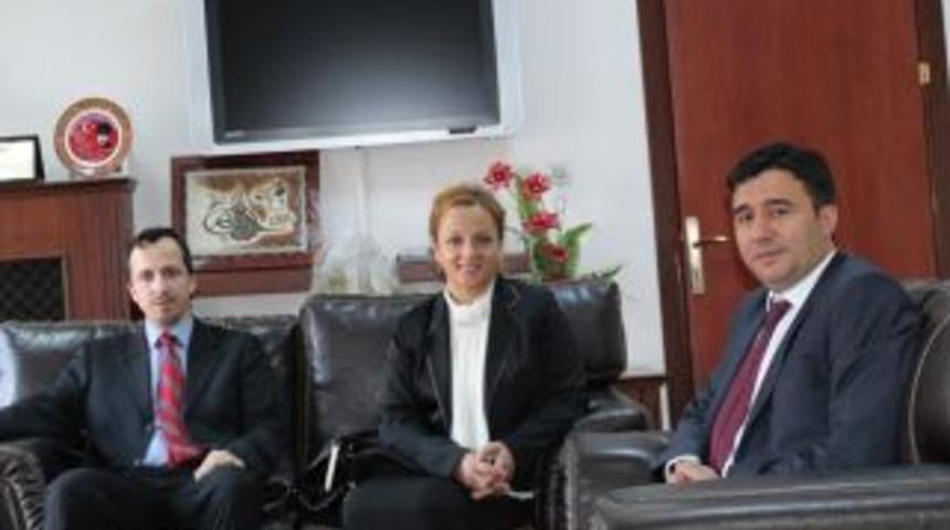 SGK il M&uuml;d&uuml;r&uuml; Alaplı Kaymakamını ziyaret etti