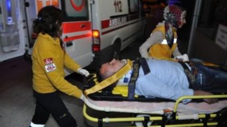 Otomobilin &Ccedil;arptığı Yaya Yaralandı