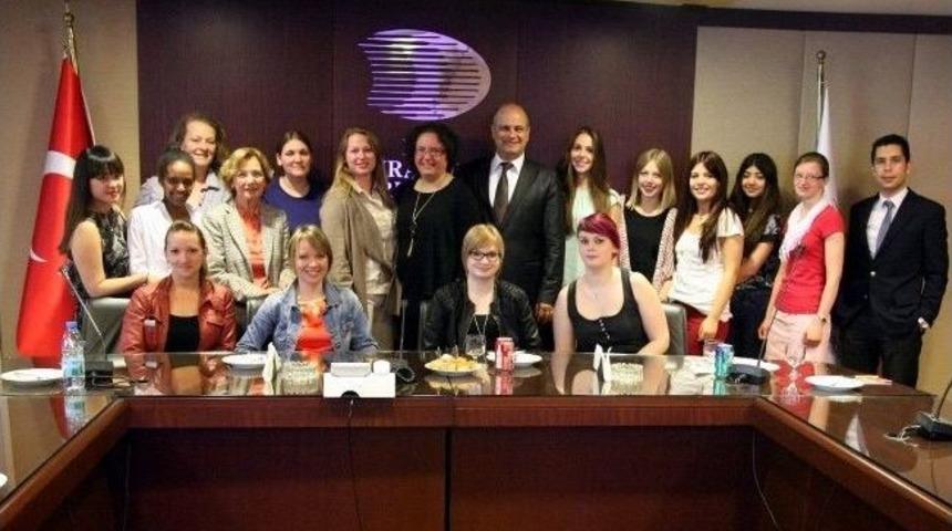 Alman &Ouml;ğrenciler, Egeli İhracat&ccedil;ılara Konuk Oldu