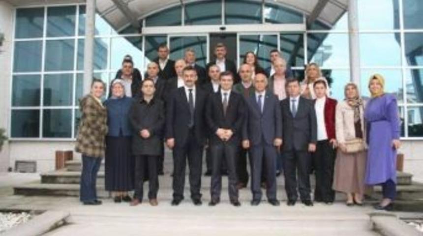 Ak Parti Düzce İl Yönetimi Akçakoca Belediye Başkanı Yemenici'yi Ziyaret Etti