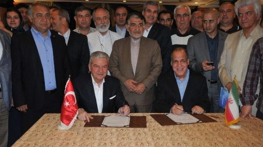 İzmir Ticaret Odası, İran İle İhra&ccedil; &Uuml;r&uuml;nleri Fuarı İ&ccedil;in Tahran&rsquo;da Protokol İmzaladı