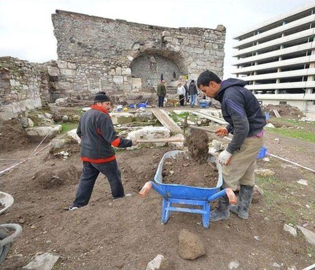 İzmır'ın Antık Kentı 