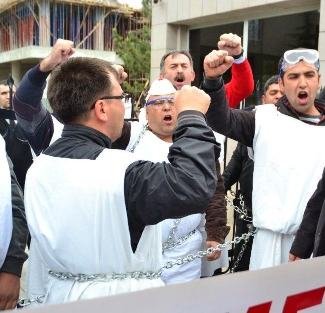 Yatağan İş&ccedil;ilerinden Zincirli Eylem: 17 G&ouml;zaltı