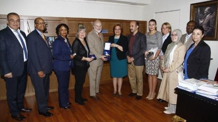 Abd&rsquo;li Bakanlardan Pekdaş&rsquo;a &Ouml;vg&uuml;