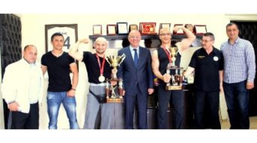 V&uuml;cut Geliştirme Şampiyonlarından Ziyaret