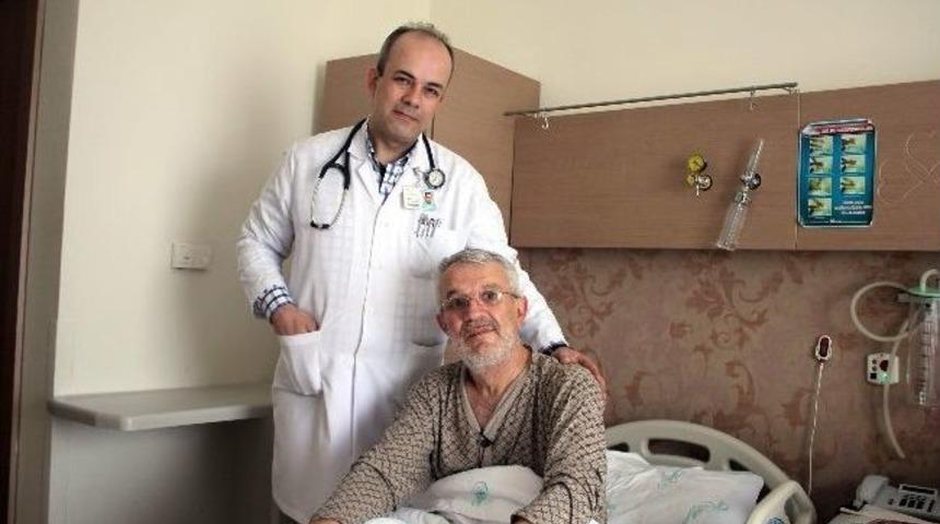 Anjiyo Olurken 3 Kere Kalbi Durdu