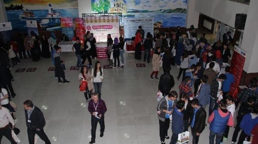 &Uuml;niversite Tercihi Yapacaklar Dikkat