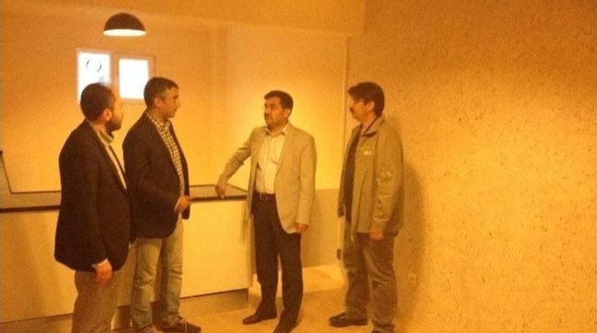 Milletvekili Salih Koca, Gen&ccedil;lik Merkezi&rsquo;ni Ziyaret Etti