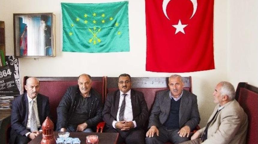 M&uuml;ft&uuml; Demirel&rsquo;den Dernek Ziyareti