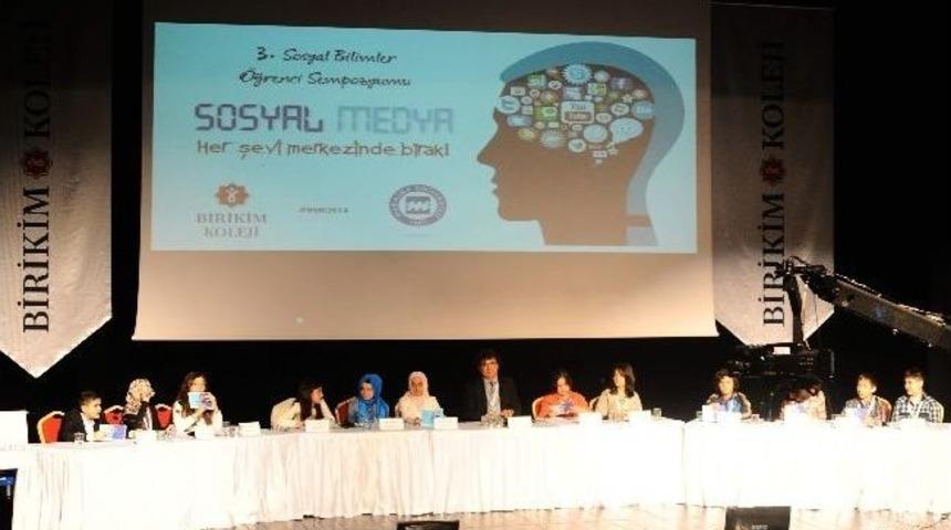 3. Sosyal Bilimler Sempozyumu'nda Sosyal Medya Konuşuldu