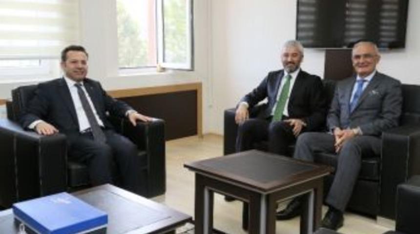 Samsun&rsquo;dan Enver Yılmaz&rsquo;a &Ouml;zel Konuklar