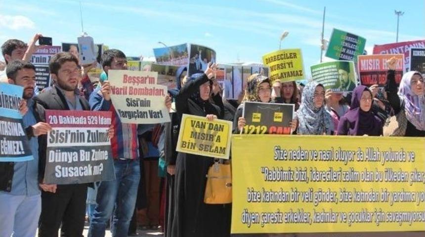 Yy&uuml; &Ouml;ğrencileri Mısır&rsquo;daki İdam Kararlarını Protesto Etti