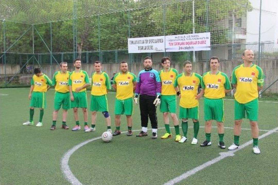 Kale Grubu Geleneksel 4.halı Saha Turnuvası Başladı