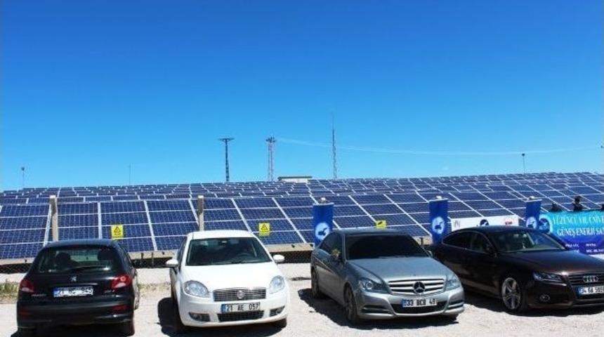 Yy&uuml; G&uuml;neş Enerjisi İle Van&rsquo;da İlk Olarak Kendi Elektriğini &Uuml;retiyor