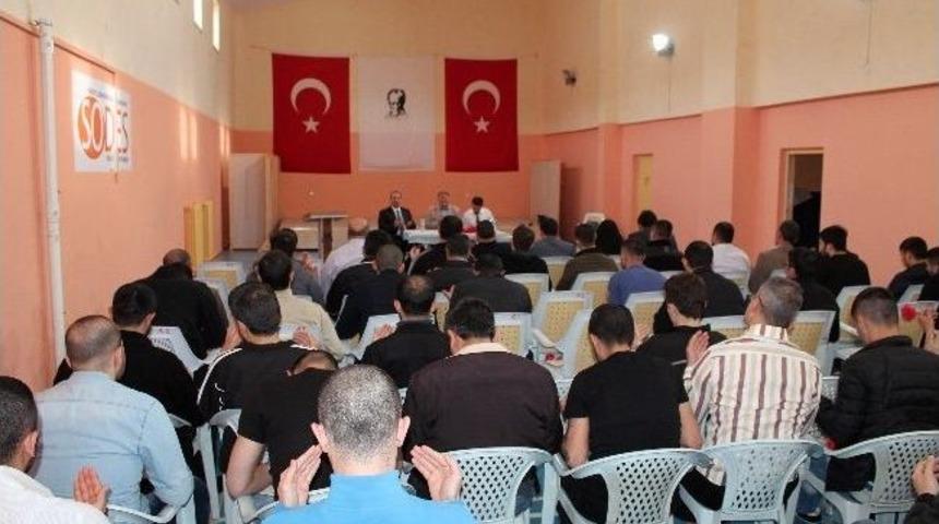 G&uuml;m&uuml;şhane Cezaevinde Kutlu Doğum Coşkusu