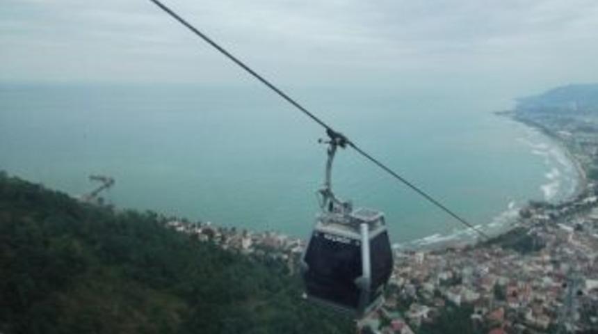 Başkan Yılmaz&rsquo;dan Kandil Ve 1 Mayıs Jesti