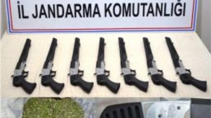 Denizli&rsquo;de Silah Ve Uyuşturucu Operasyonu