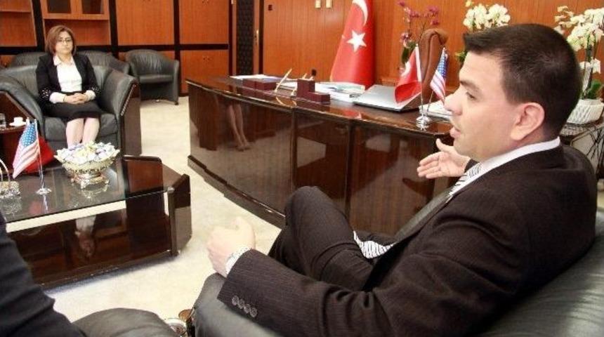 Abd'nin Adana Konsolosu John Espinoza, Başkan Şahin'i Ziyaret Etti
