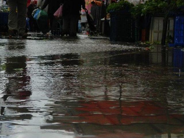 Kırklareli'de Sağanak Hayatı Olumsuz Etkiledi