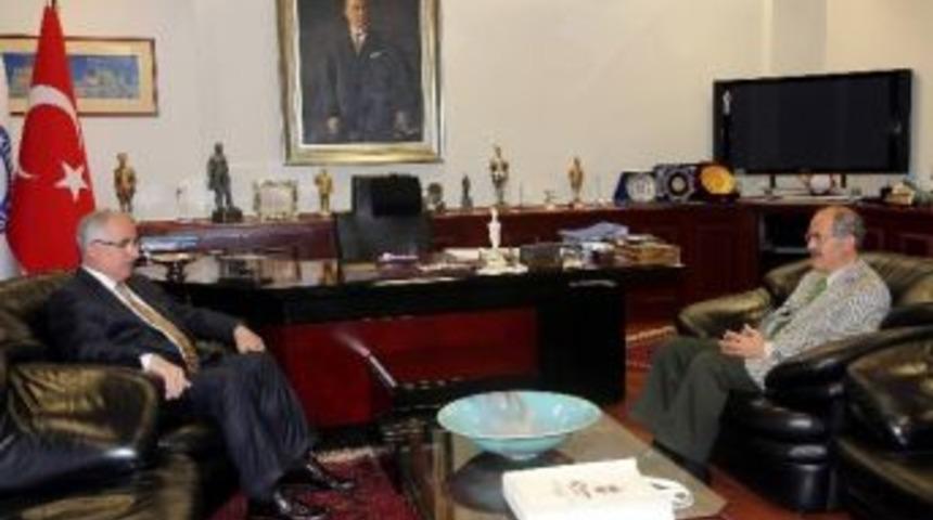 Vali Tuna&rsquo;dan Başkan B&uuml;y&uuml;kerşen&rsquo;e Ziyaret