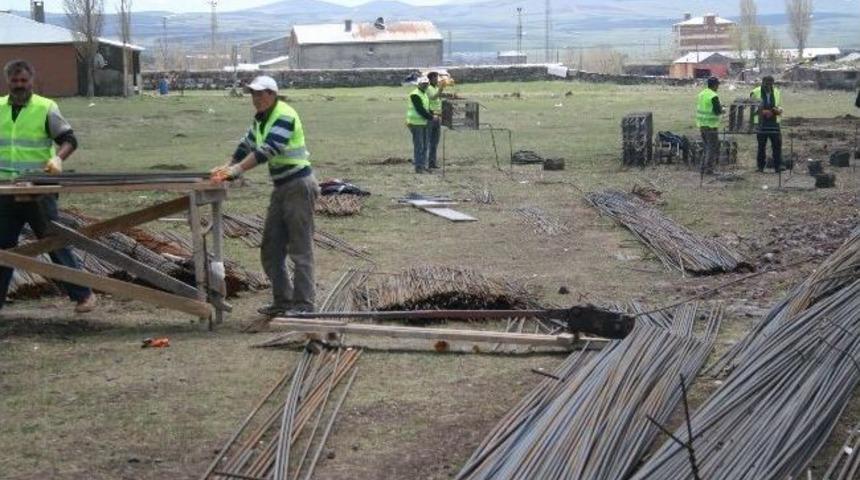 Hayırsever İşadamının Yaptırdığı İmam Hatip Ortaokulu&rsquo;nun Temeli Atıldı