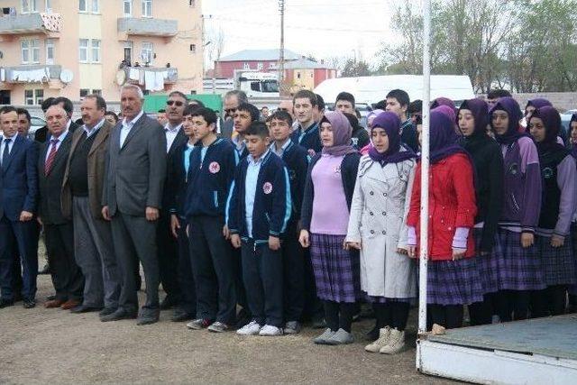 Hayırsever İşadamının Yaptırdığı İmam Hatip Ortaokulu’nun Temeli Atıldı