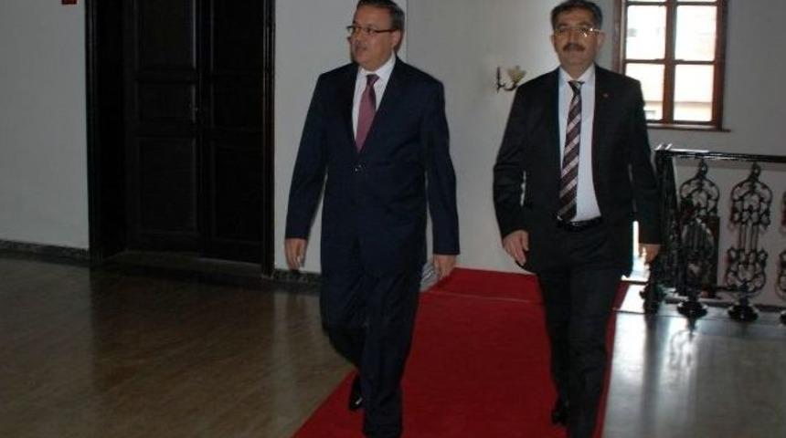 Komşu İllerin Valileri Bolu&rsquo;da Buluştu