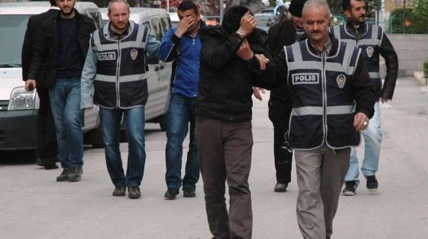 Eskişehir&rsquo;de Kablo Hırsızı 3 Kişi Yakalandı