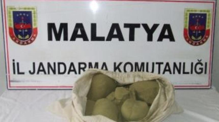 Yolcu Treninde 5 Kilo Toz Esrar Ele Ge&ccedil;irildi