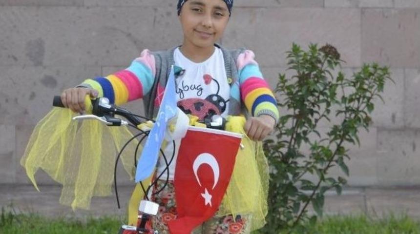 Sevdanur, Kırmızı Bisikletine Kavuştu