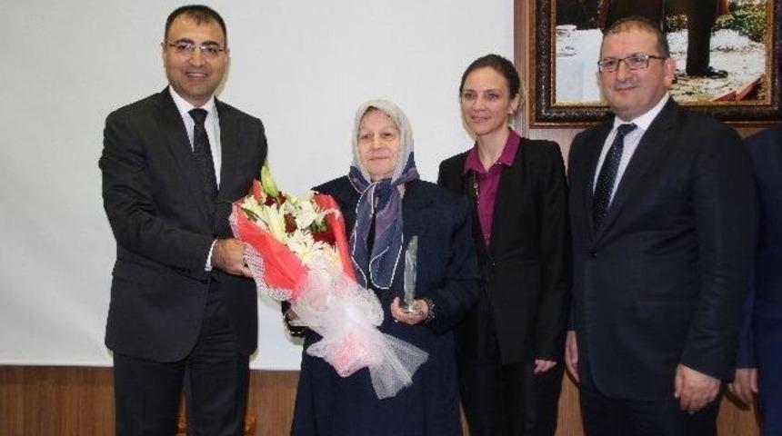 Hayırseverlerden Anlamlı Bağış