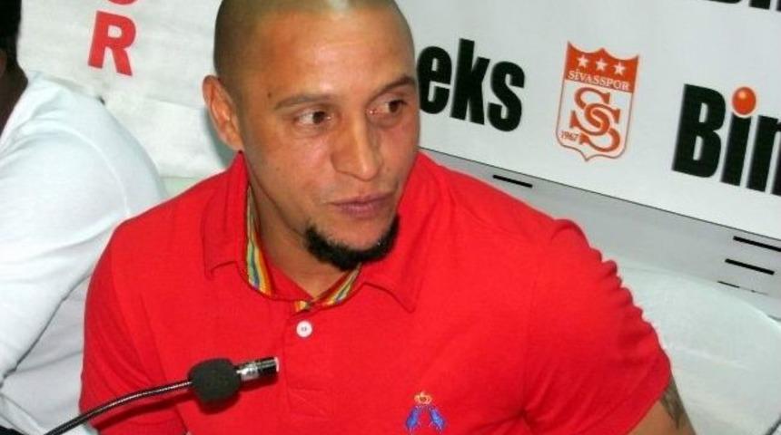 Roberto Carlos, İmza G&uuml;n&uuml;nde Taraftarlarla Buluştu