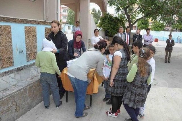 Kuşadası’nda Çevre Dostu Minikler