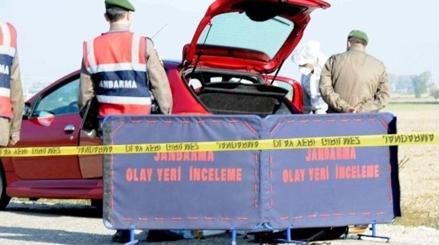 Cinayet Zanlısı &Ouml;ğretmeni Ayakkabıdaki Kan Lekesi Yakalattı