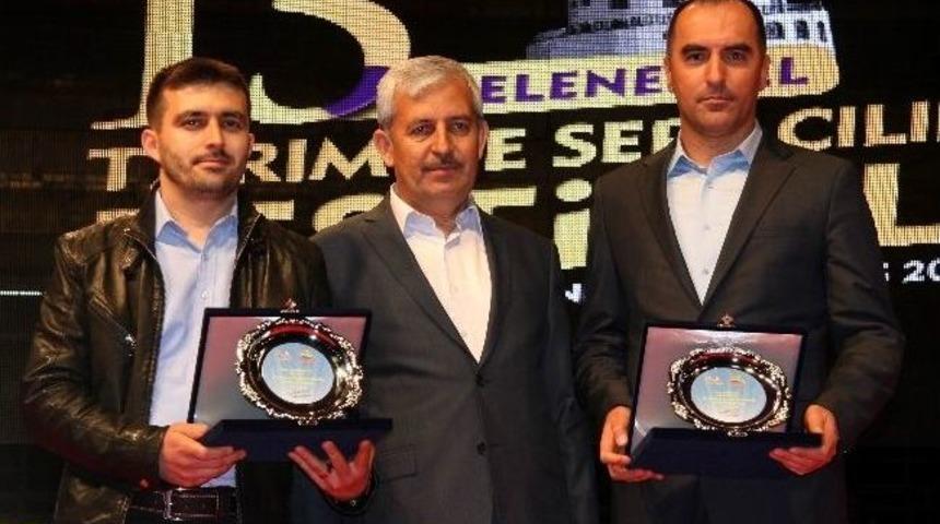 Ankaralı Coşkun Kumlucalıları Coşturdu