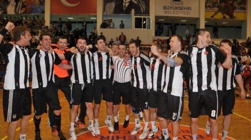 (özel Haber) Çaycuma’dan Beşiktaş Hentbol Takımı'na Yıldız Oyuncu